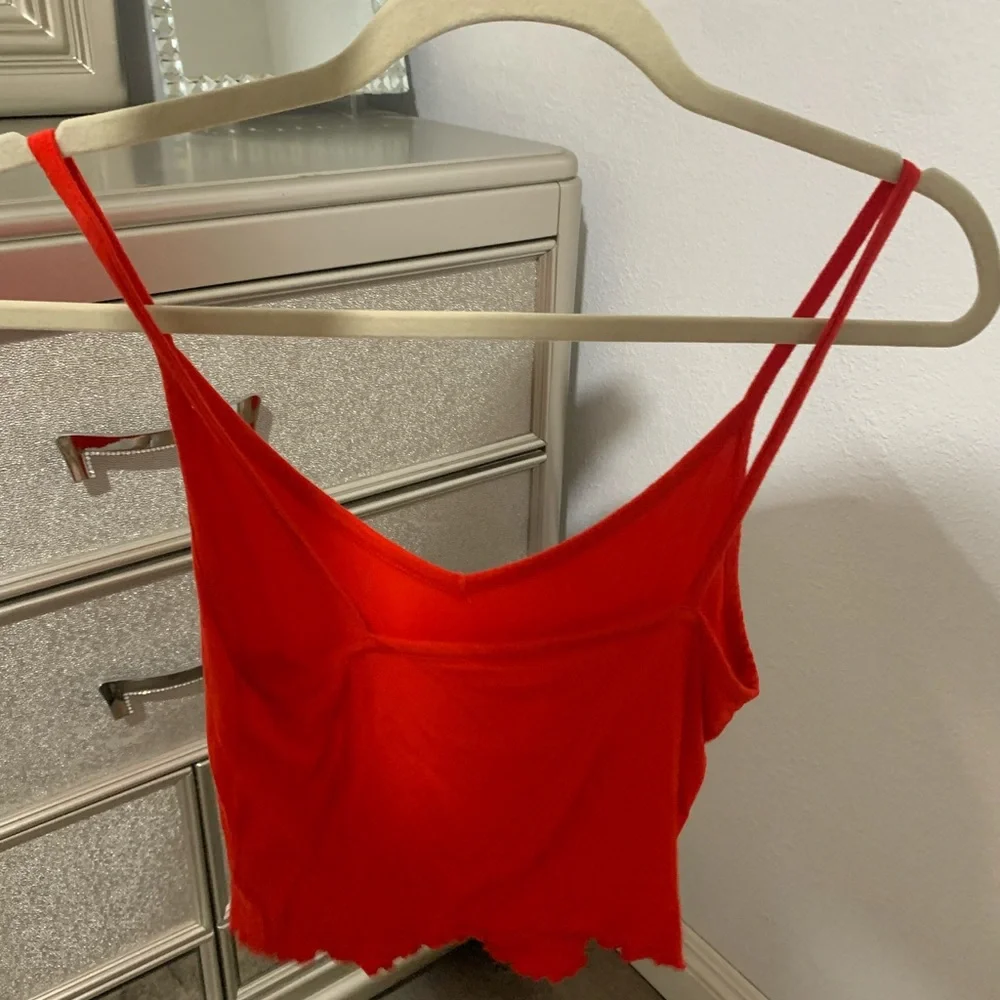 Crop Top - Picture 2 of 3